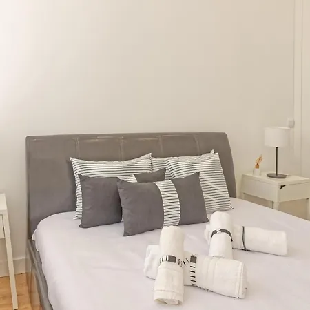 Luxury Prime Batalha Apartment Porto